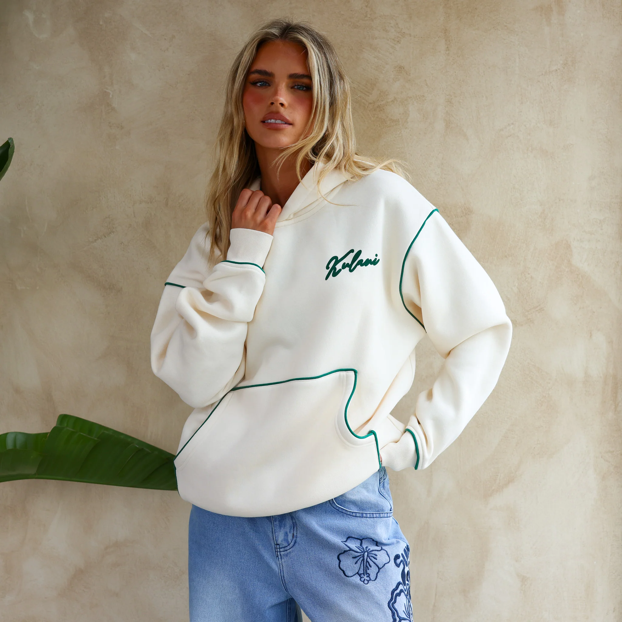 3086-graphic-hoodie-vanilla-bean-2.webp Graphic Hoodie - Vanilla Bean