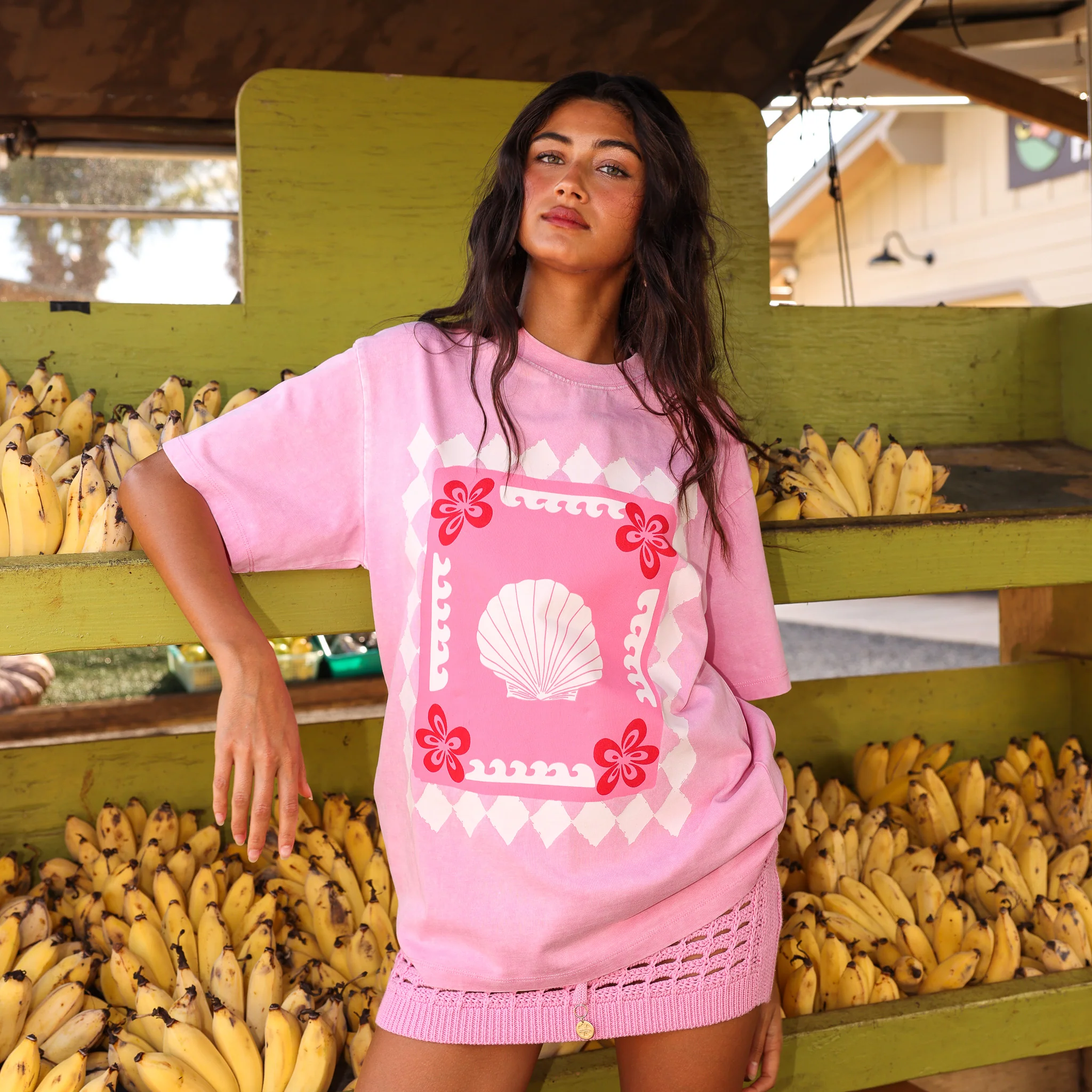 3853-boyfriend-tee-shell-beach-2.webp Boyfriend Tee - Shell Beach